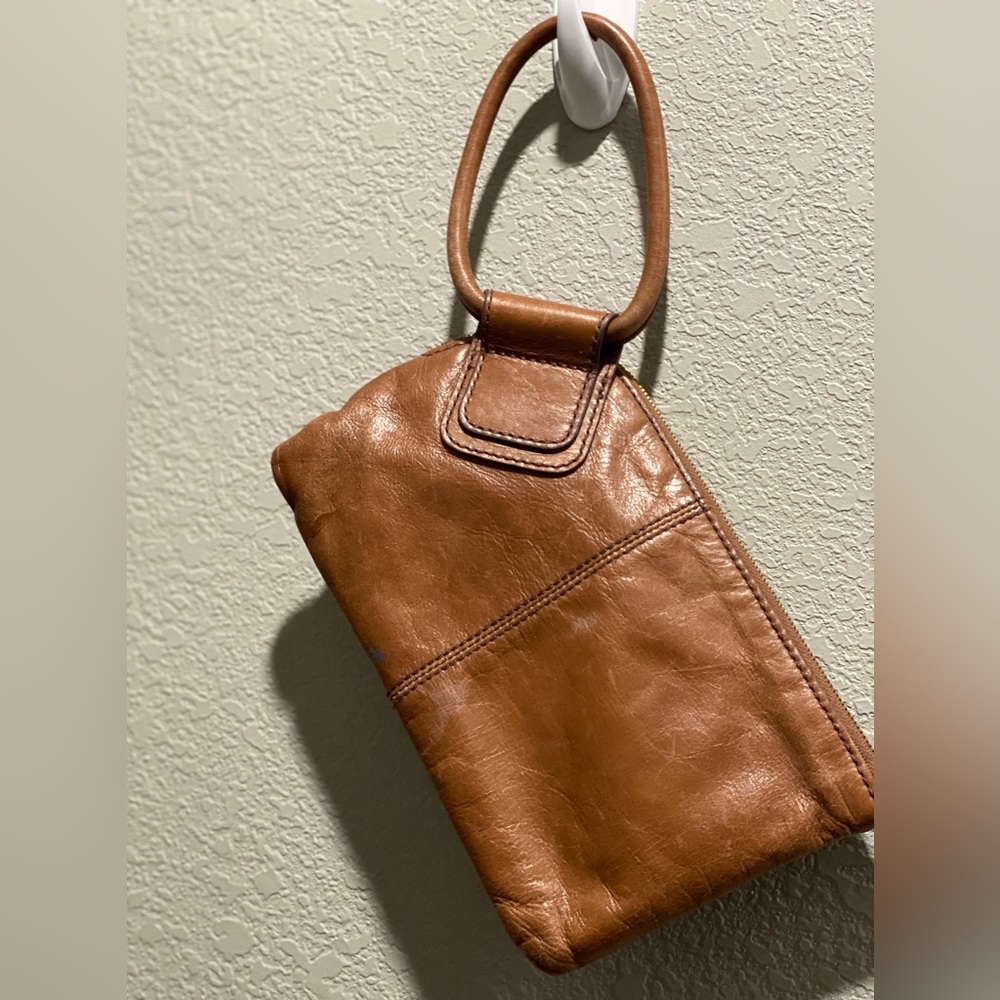 HOBO wristlet great condition